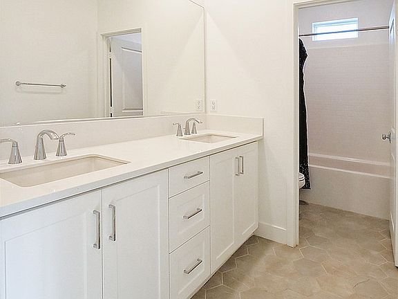 2750 182nd St Unit26