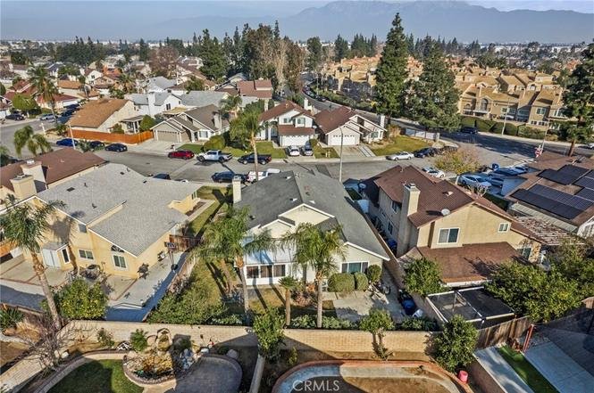 3202 Park Glen Way27