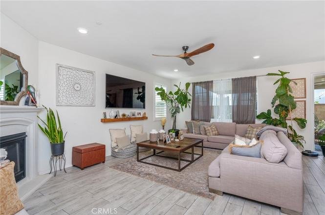 5218 Clementine Ave06