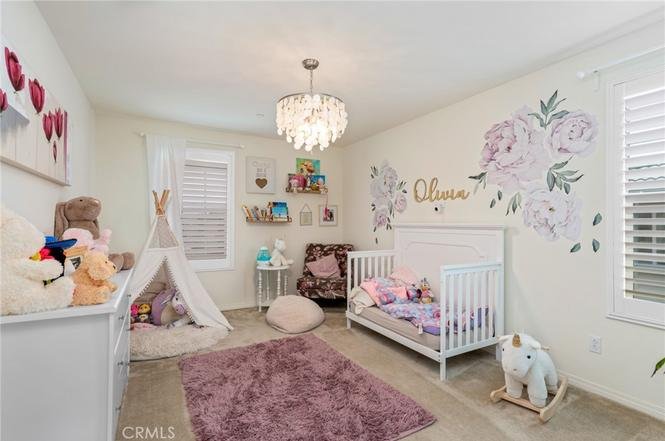 5218 Clementine Ave24