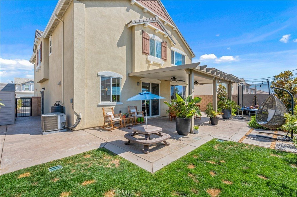 5218 Clementine Ave37