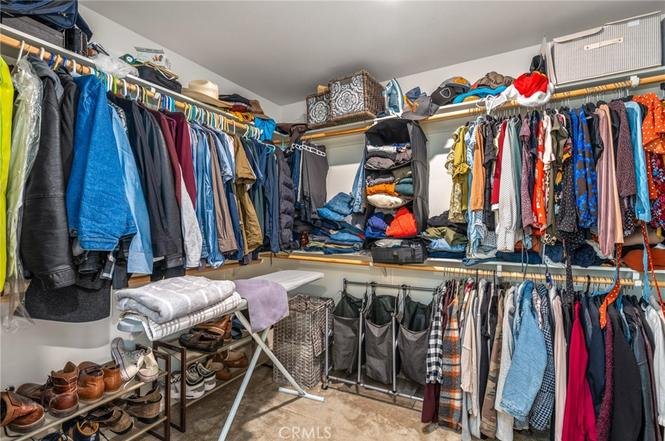 5218 Clementine Ave33