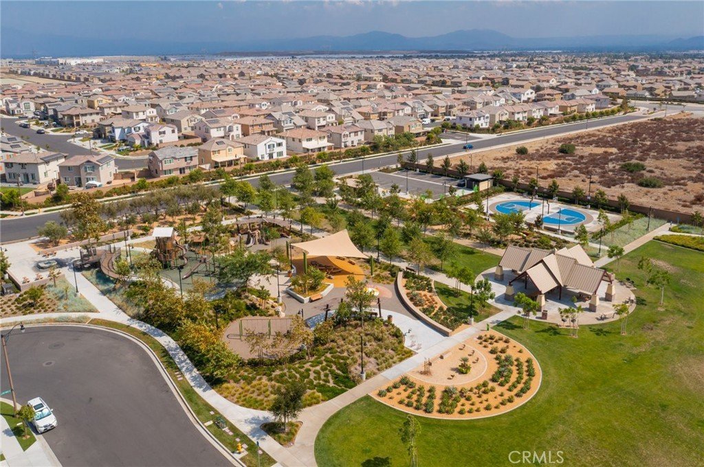 5218 Clementine Ave55