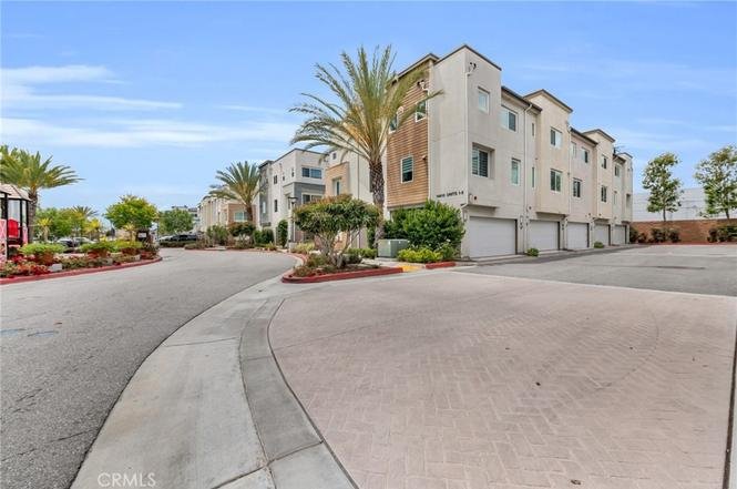 14410 Lily Ln #202