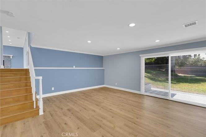 15435 Rojas St23