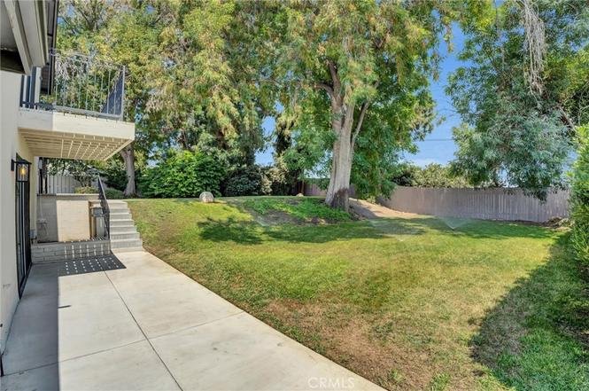 15435 Rojas St51