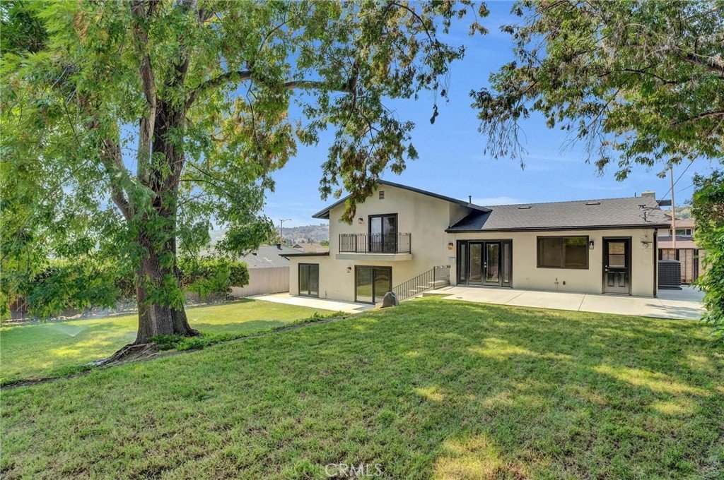 15435 Rojas St55