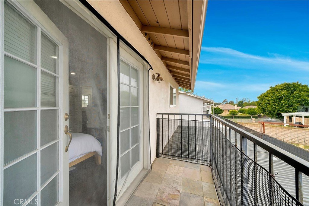 2317 Raintree Dr20