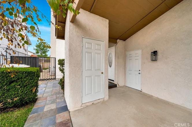 2317 Raintree Dr33