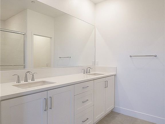 2750 182nd St Unit20