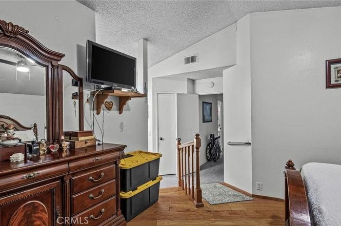 3202 Park Glen Way17