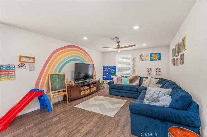 5218 Clementine Ave18