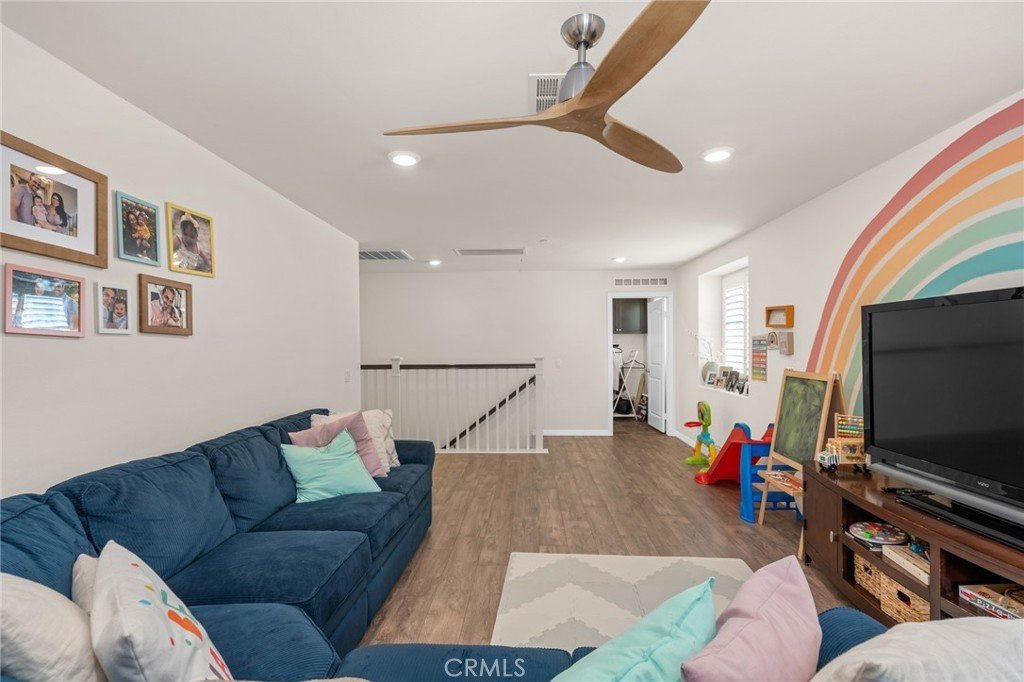 5218 Clementine Ave19