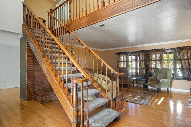 8451 Deepcliff Dr11