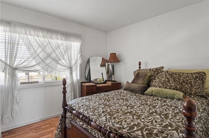 8451 Deepcliff Dr30